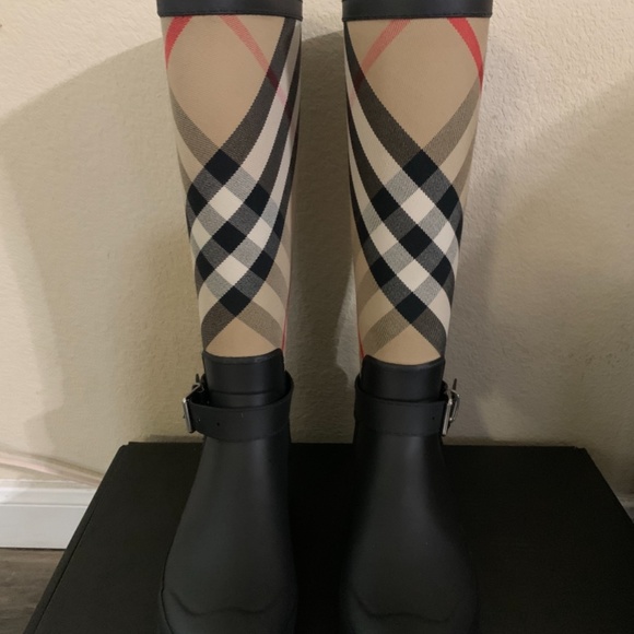 Burberry Rain Boots - Picture 3 of 4